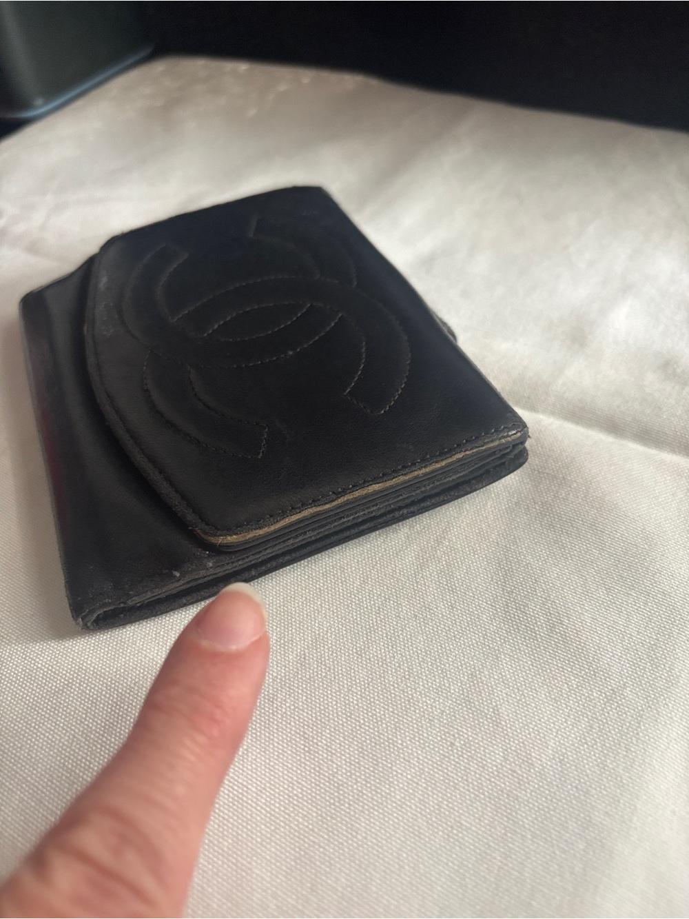 Chanel Black Quilted CC Logo Leather Wallet with COA card - Picture 6 of 17